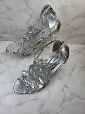 Silver Strappy Evening Heels by(B34)
